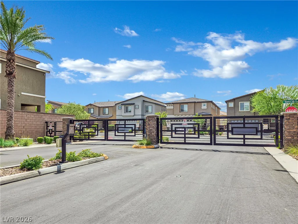 9267 Bluemist Falls, Las Vegas, NV 89123