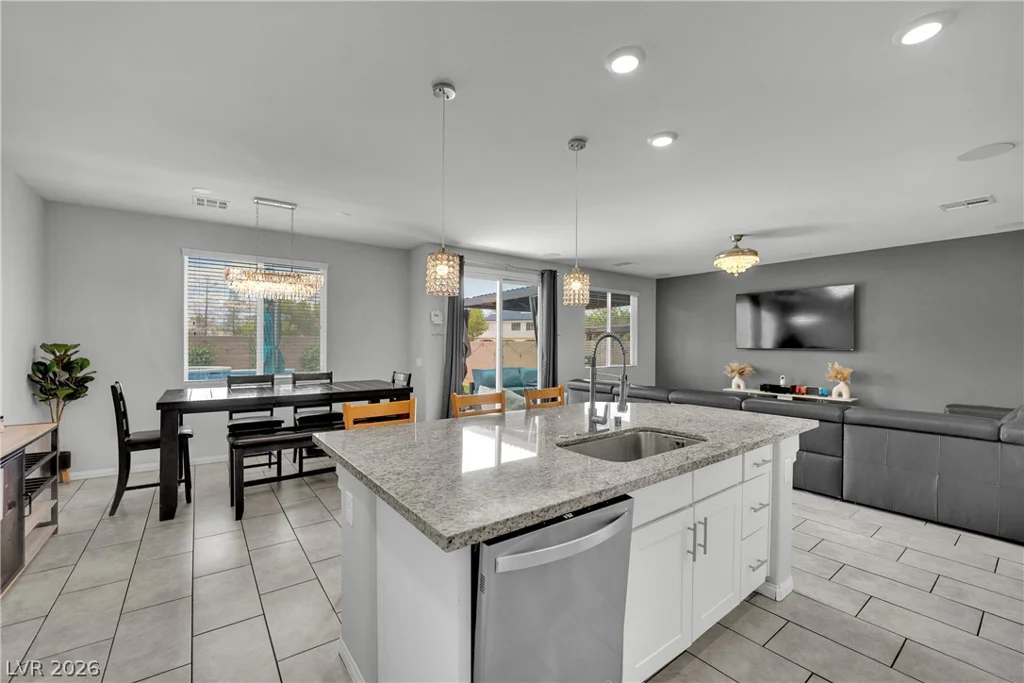 9267 Bluemist Falls, Las Vegas, NV 89123