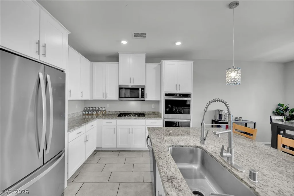 9267 Bluemist Falls, Las Vegas, NV 89123