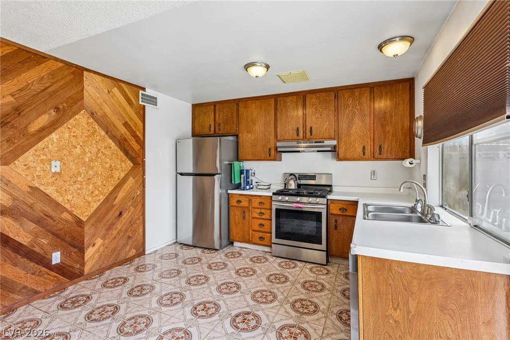 3300 Mary Ann, Las Vegas, NV 89101