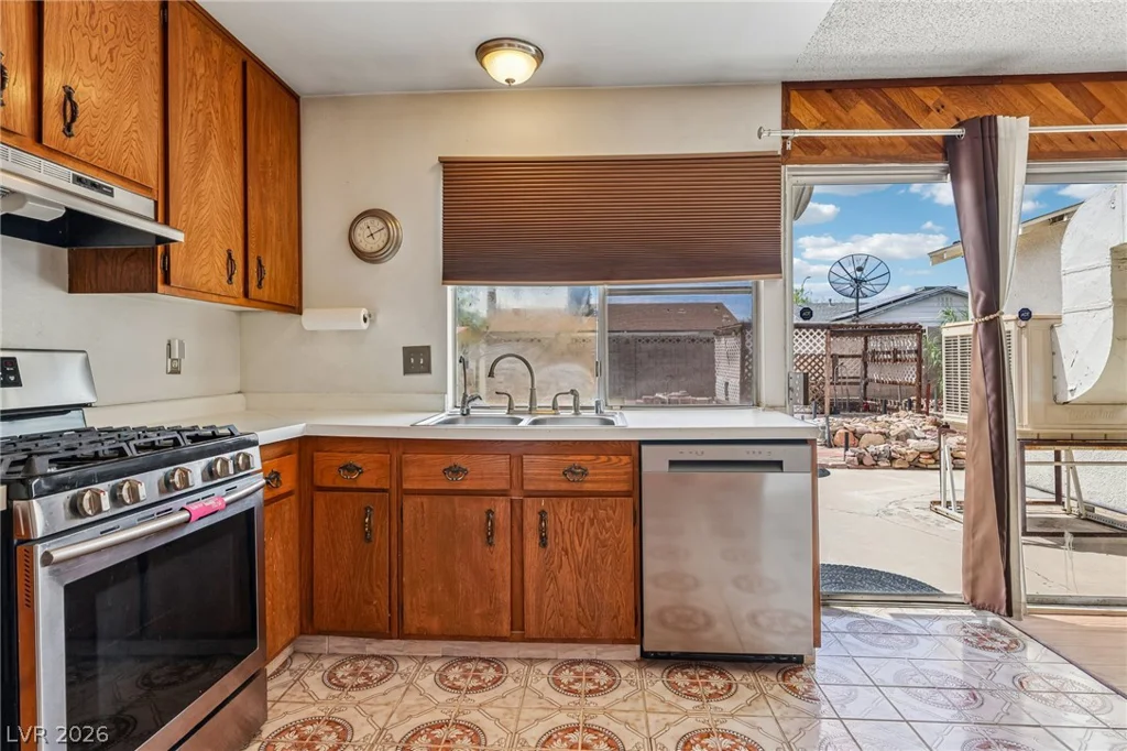 3300 Mary Ann, Las Vegas, NV 89101