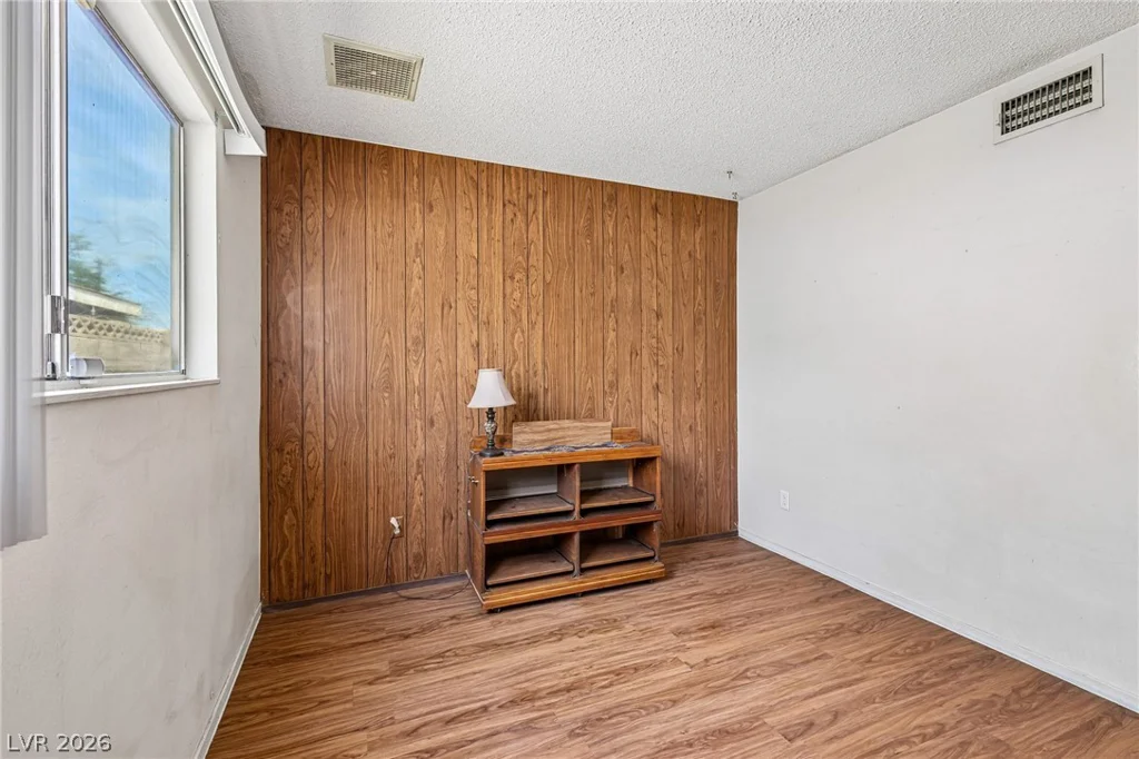 3300 Mary Ann, Las Vegas, NV 89101