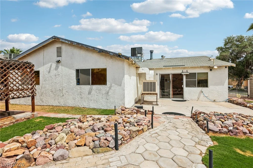 3300 Mary Ann, Las Vegas, NV 89101