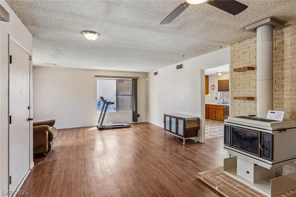 3300 Mary Ann, Las Vegas, NV 89101
