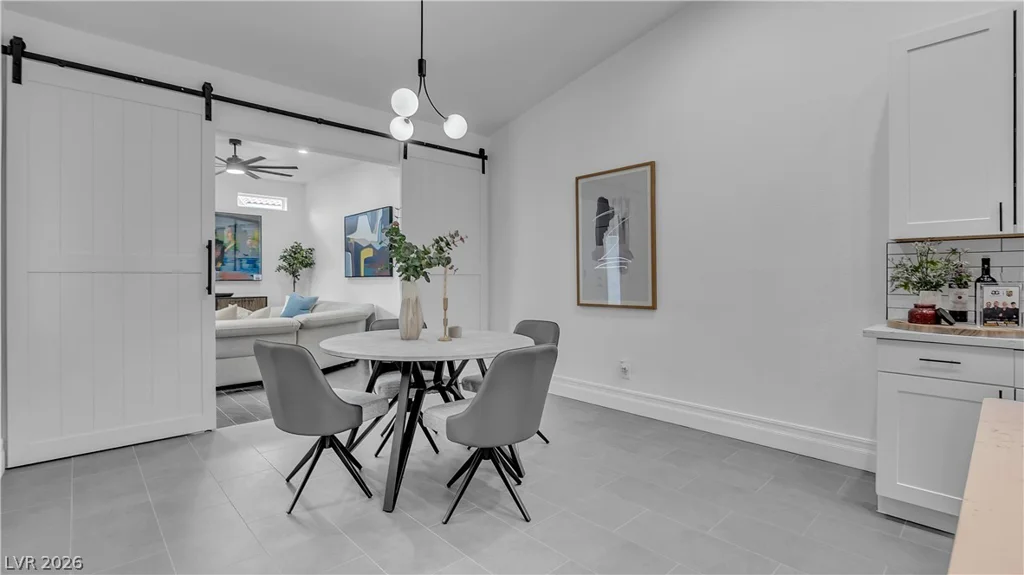 11208 Dell Cliffs, Las Vegas, NV 89144