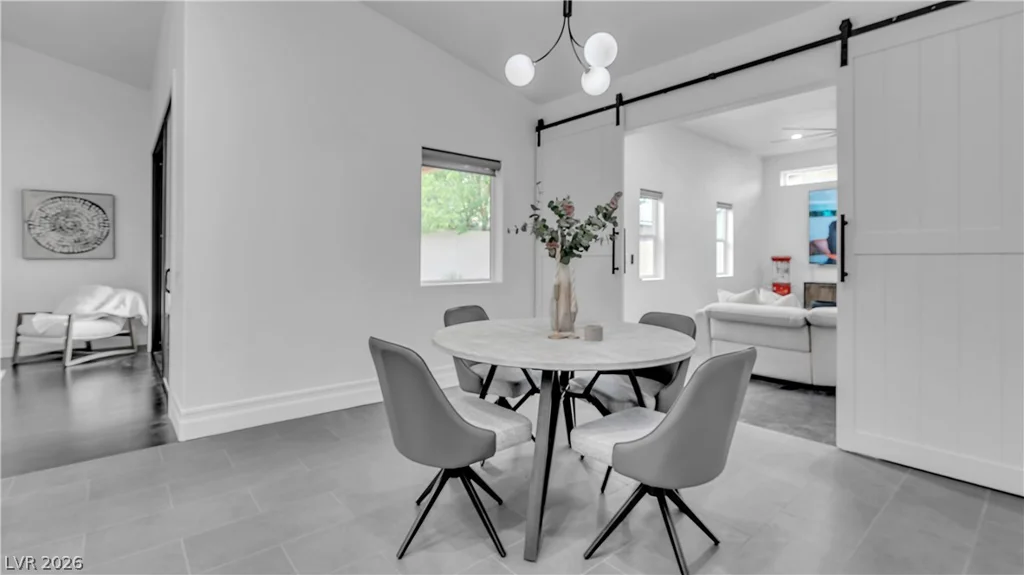 11208 Dell Cliffs, Las Vegas, NV 89144