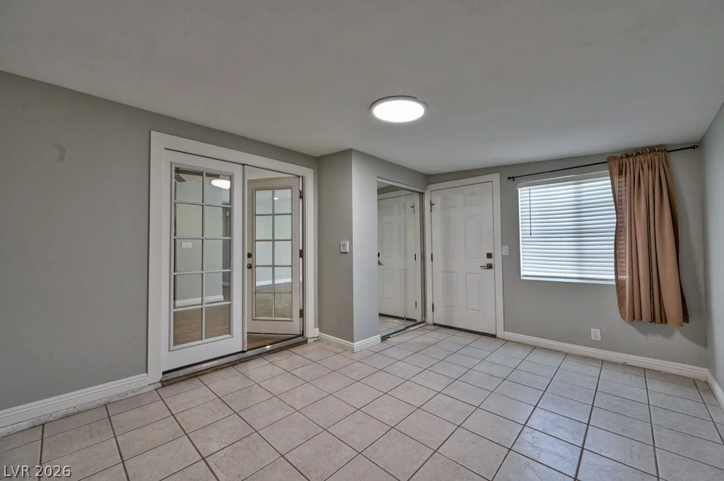 7005 Grassy Knoll, Las Vegas, NV 89147