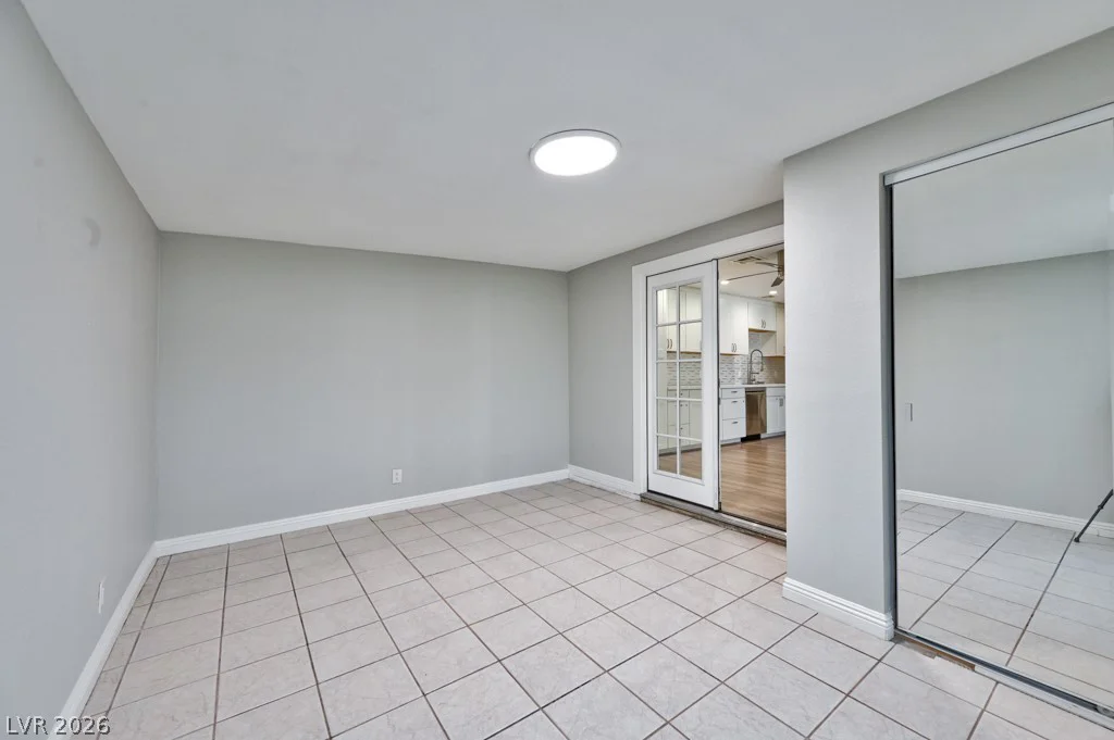 7005 Grassy Knoll, Las Vegas, NV 89147
