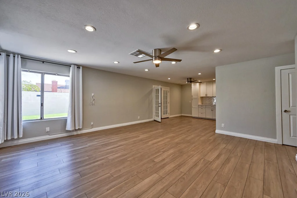 7005 Grassy Knoll, Las Vegas, NV 89147