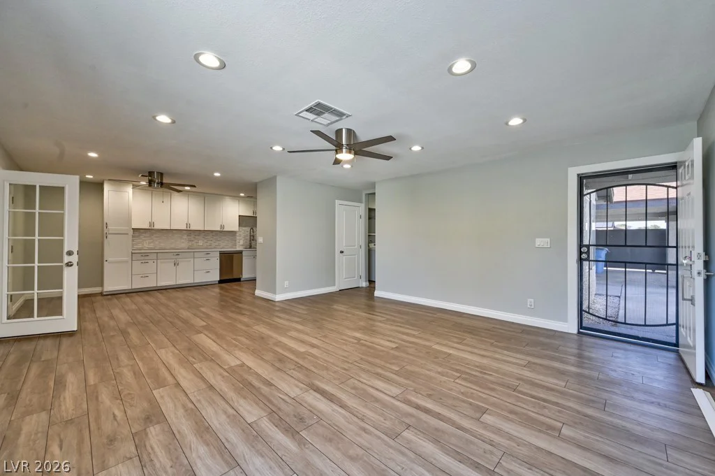 7005 Grassy Knoll, Las Vegas, NV 89147