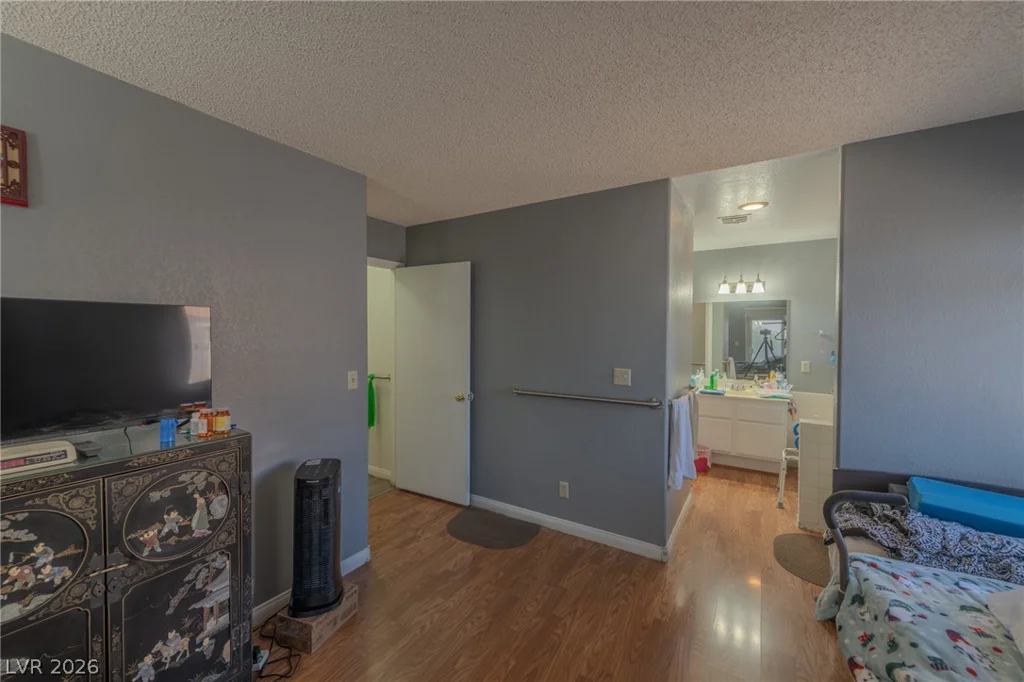 7409 Winter Garden, Las Vegas, NV 89145