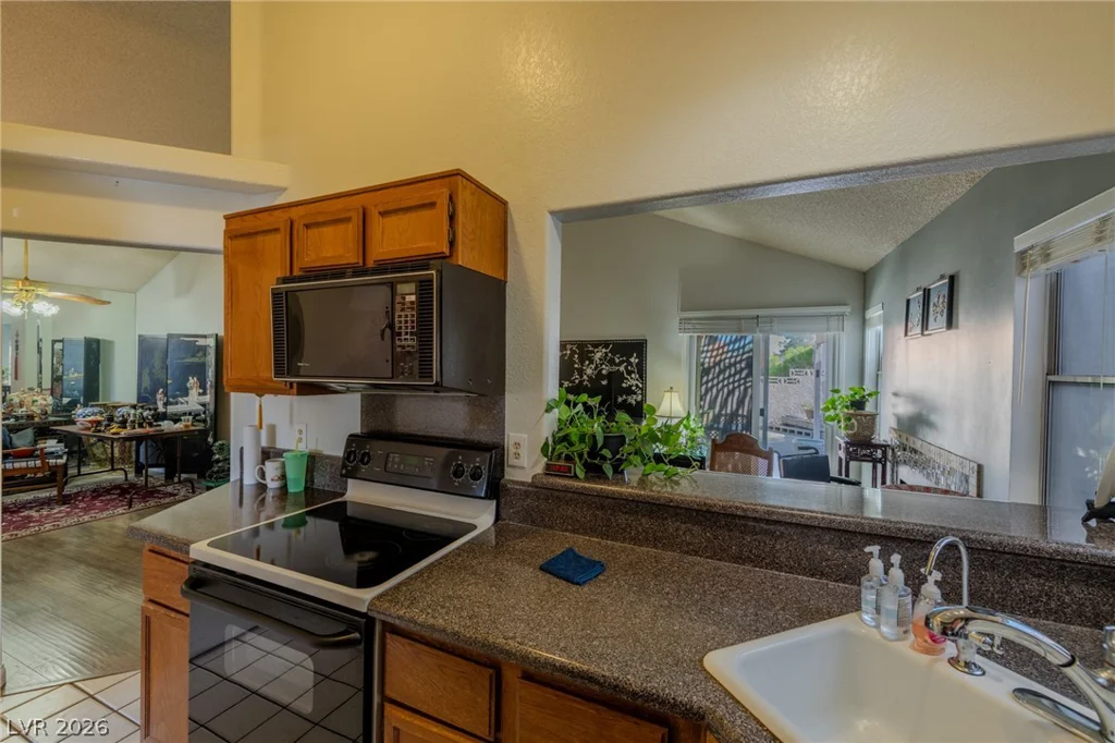 7409 Winter Garden, Las Vegas, NV 89145