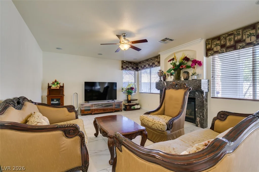 10 Gulf Pines, Las Vegas, NV 89148
