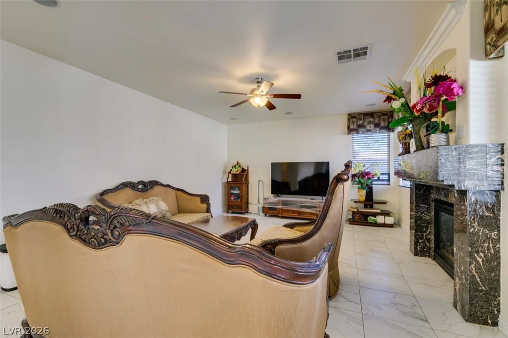 10 Gulf Pines, Las Vegas, NV 89148
