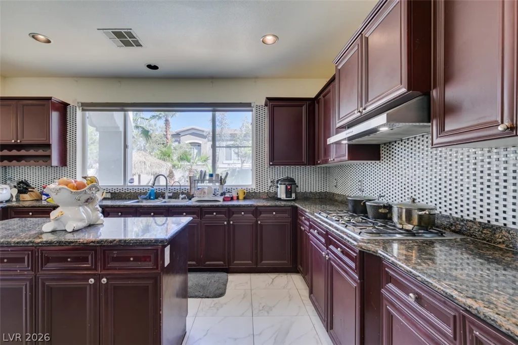 10 Gulf Pines, Las Vegas, NV 89148