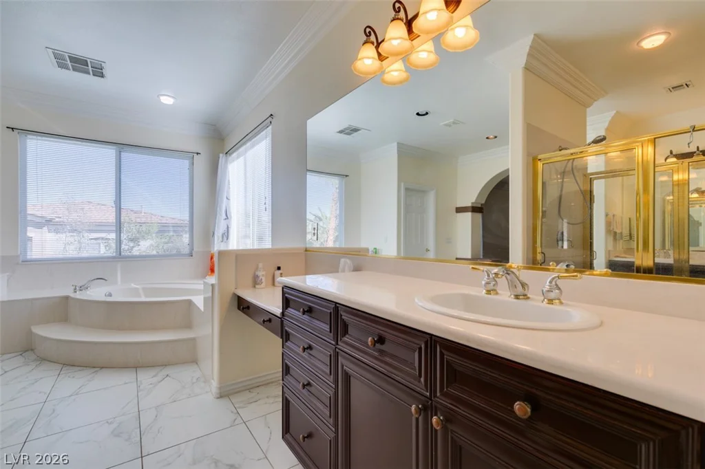10 Gulf Pines, Las Vegas, NV 89148
