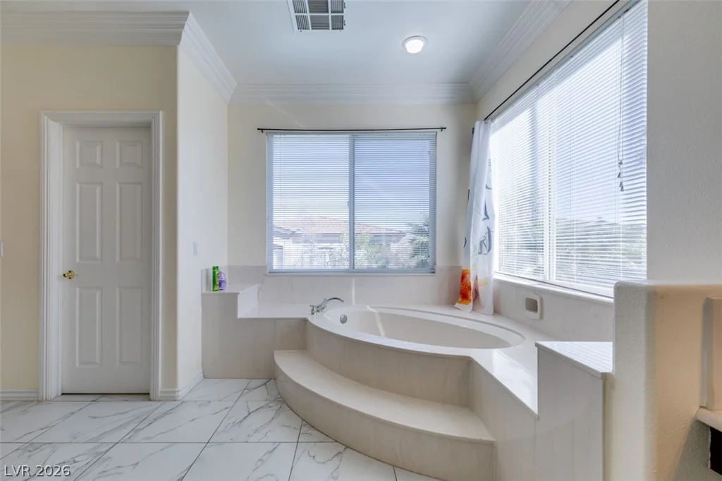 10 Gulf Pines, Las Vegas, NV 89148