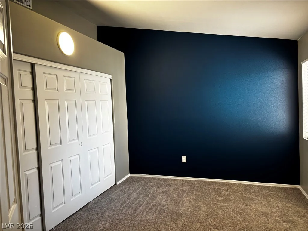 6453 Blue Blossom, Las Vegas, NV 89108