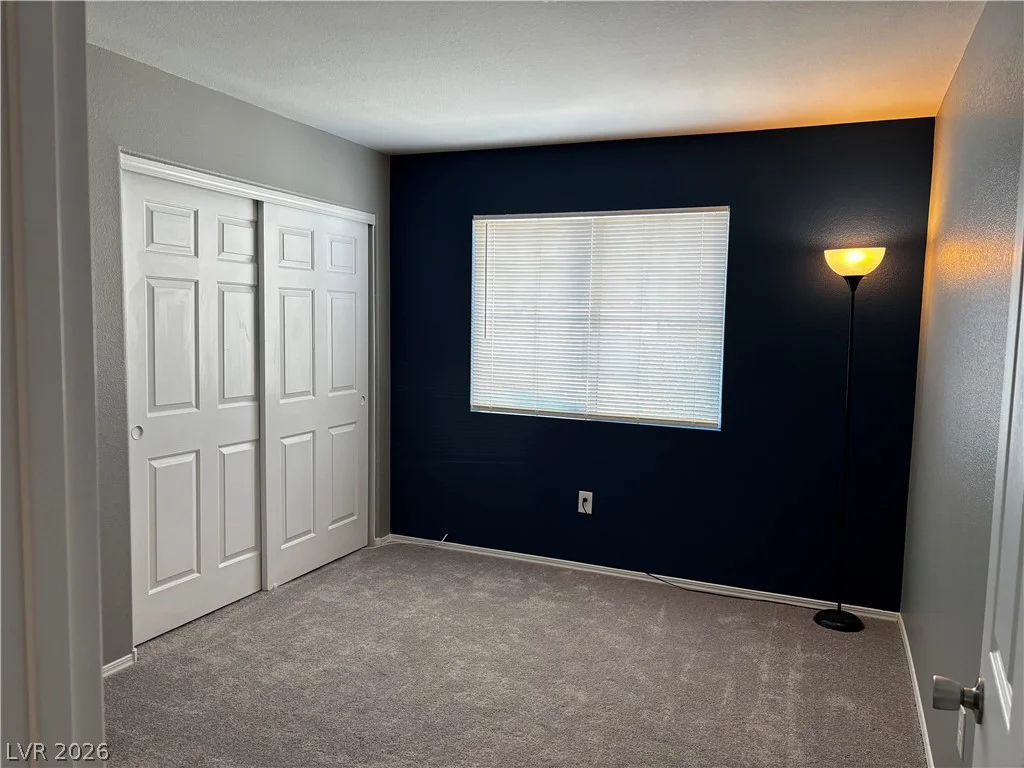 6453 Blue Blossom, Las Vegas, NV 89108