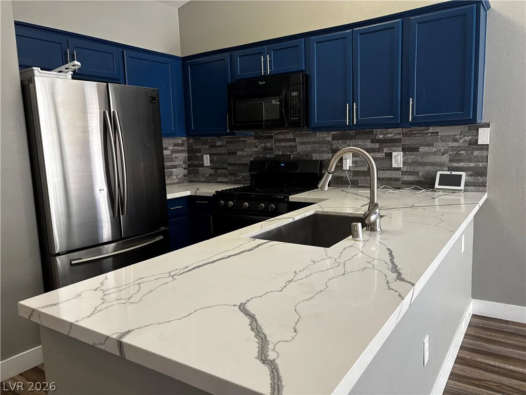 6453 Blue Blossom, Las Vegas, NV 89108