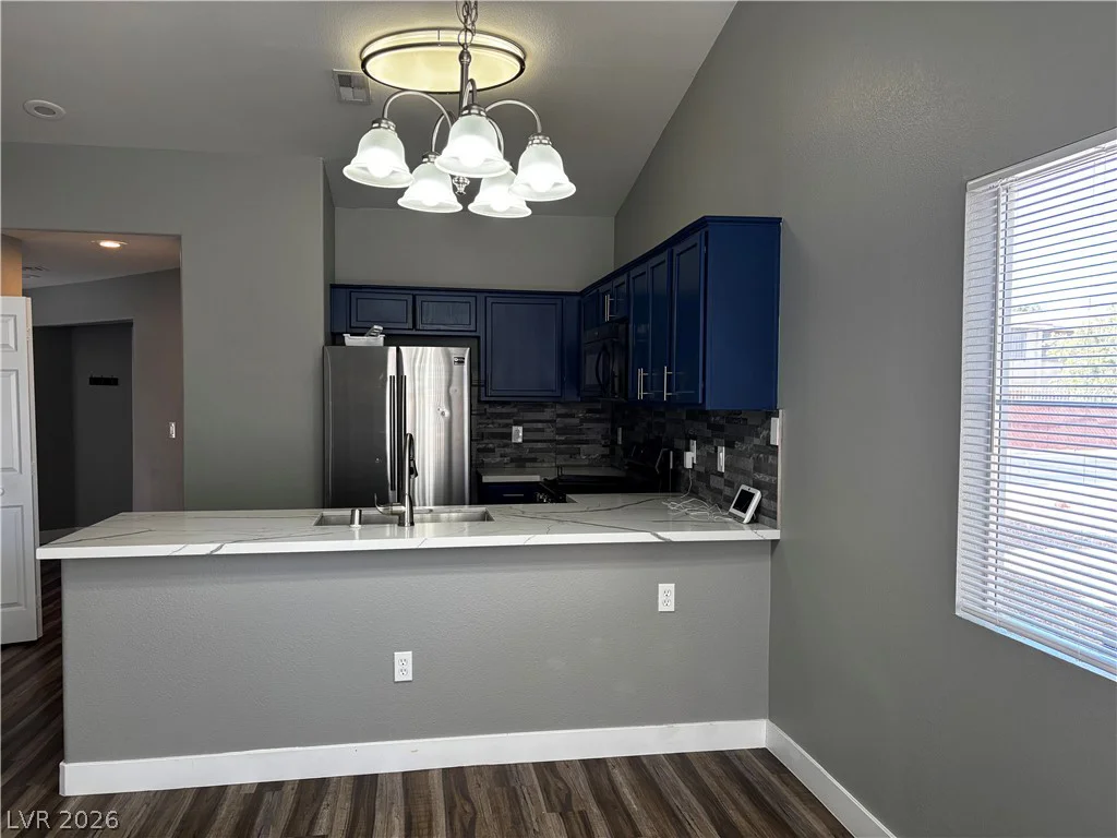 6453 Blue Blossom, Las Vegas, NV 89108