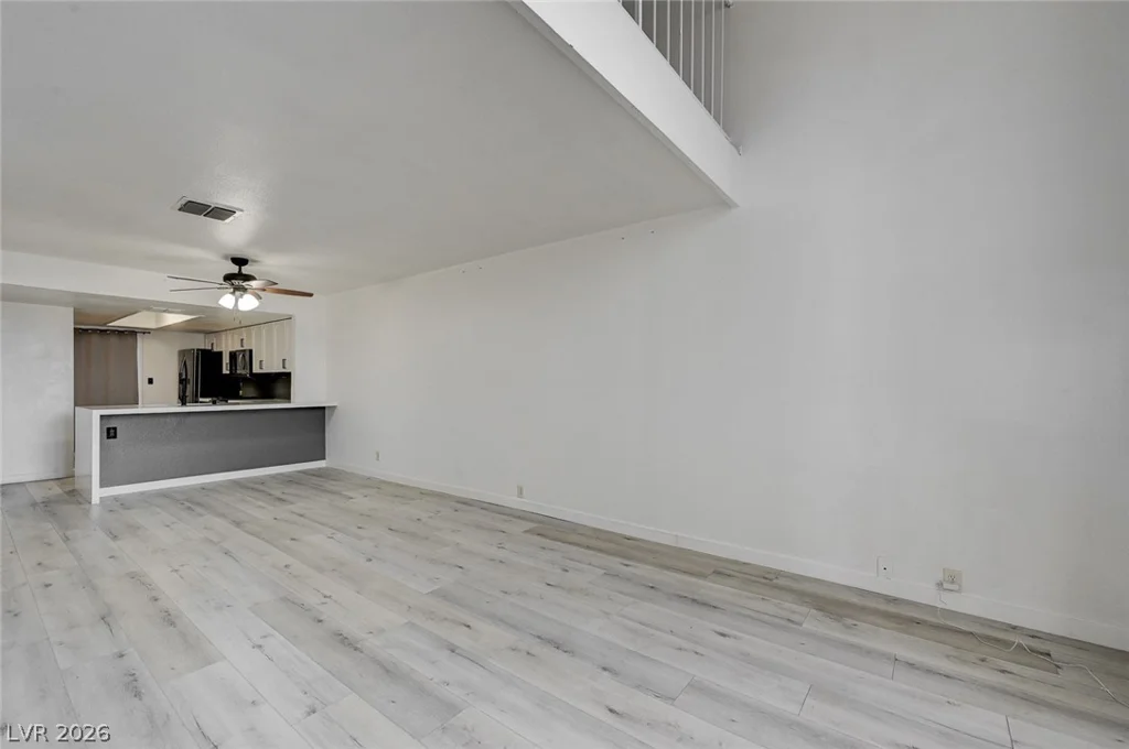 6542 Ironbark, Las Vegas, NV 89107