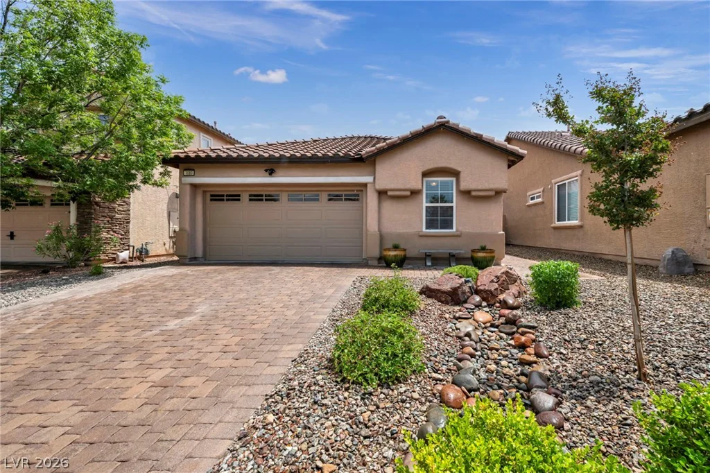 1080 Robin Leaf, Las Vegas, NV 89138