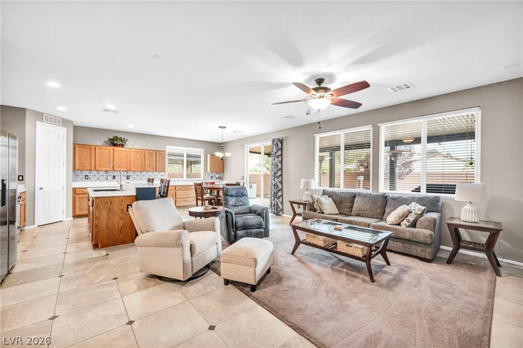 1080 Robin Leaf, Las Vegas, NV 89138