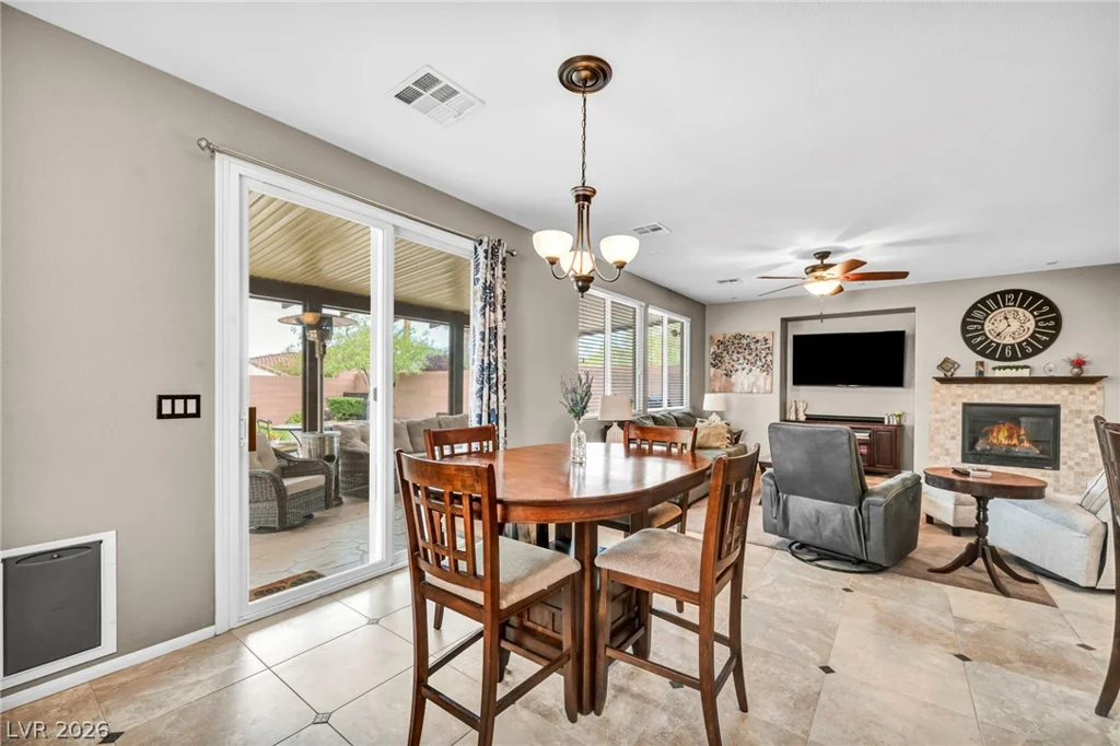 1080 Robin Leaf, Las Vegas, NV 89138
