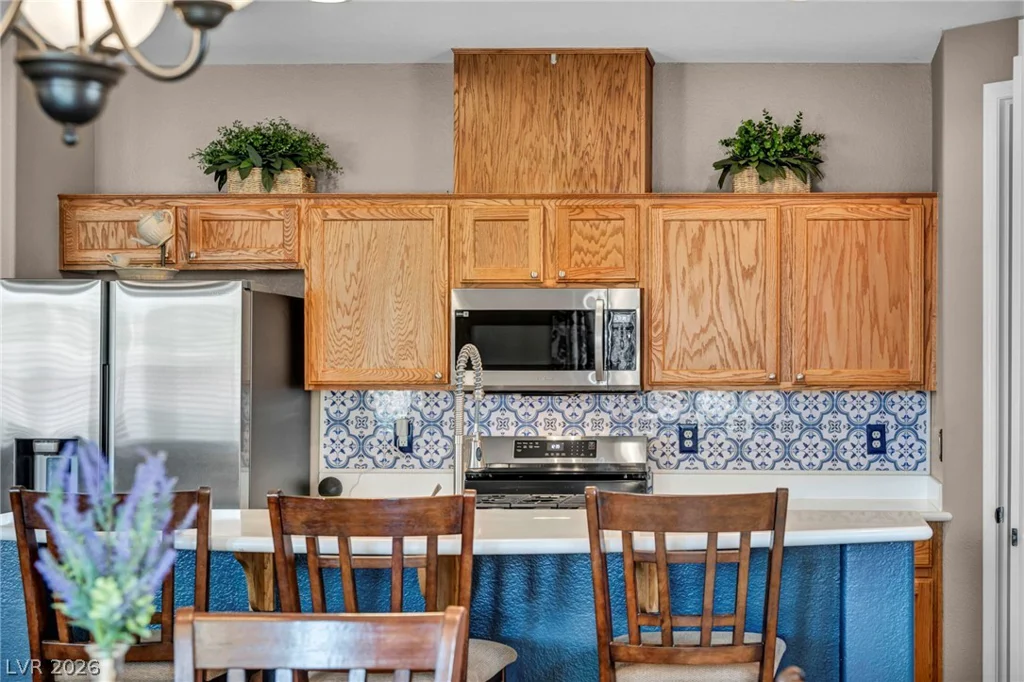 1080 Robin Leaf, Las Vegas, NV 89138
