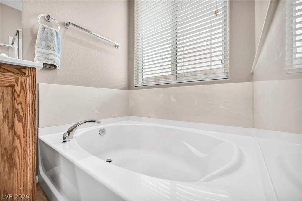 1080 Robin Leaf, Las Vegas, NV 89138