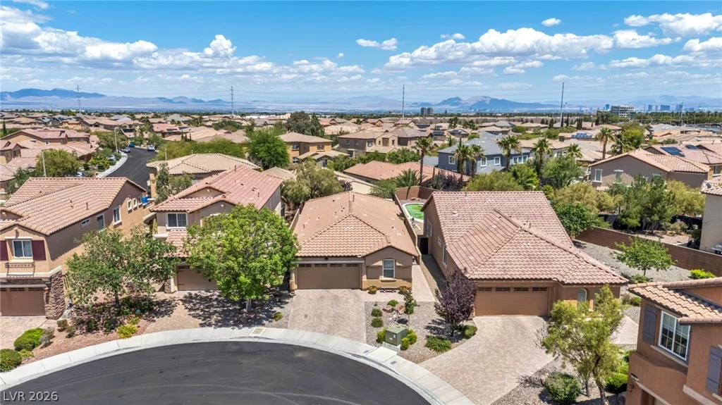 1080 Robin Leaf, Las Vegas, NV 89138