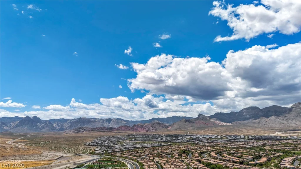 1080 Robin Leaf, Las Vegas, NV 89138