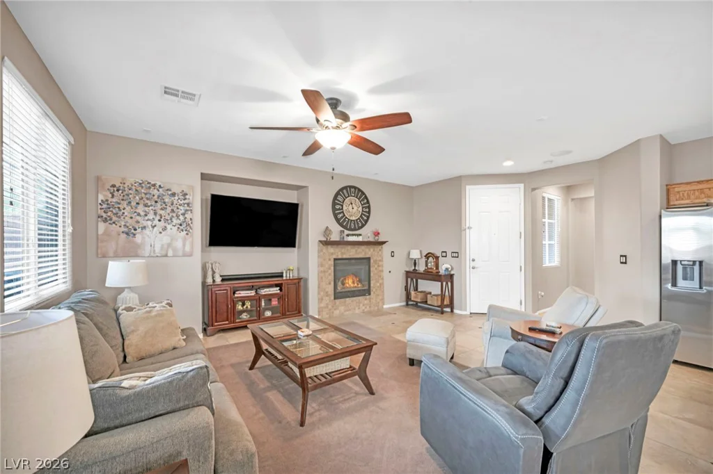 1080 Robin Leaf, Las Vegas, NV 89138