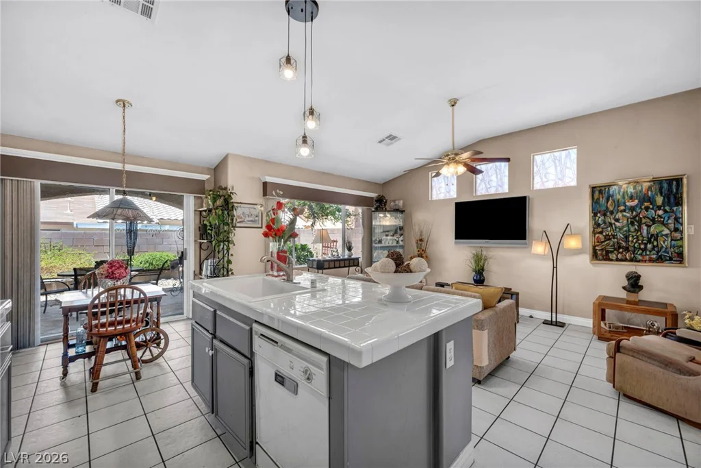 6330 Berry Patch, Las Vegas, NV 89142