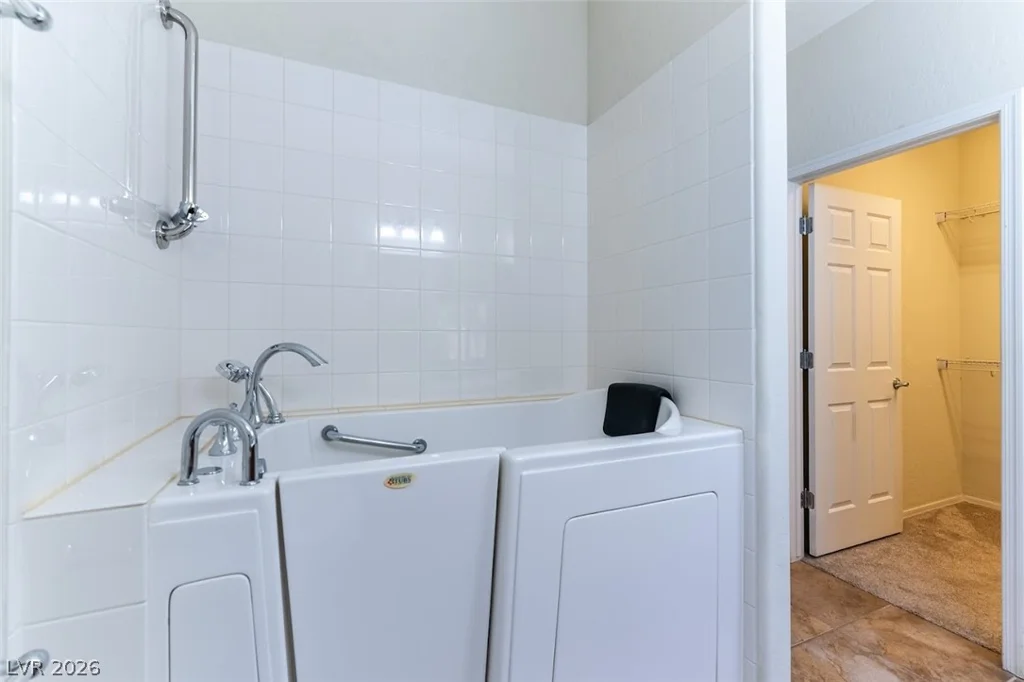 2113 Crake, North Las Vegas, NV 89084