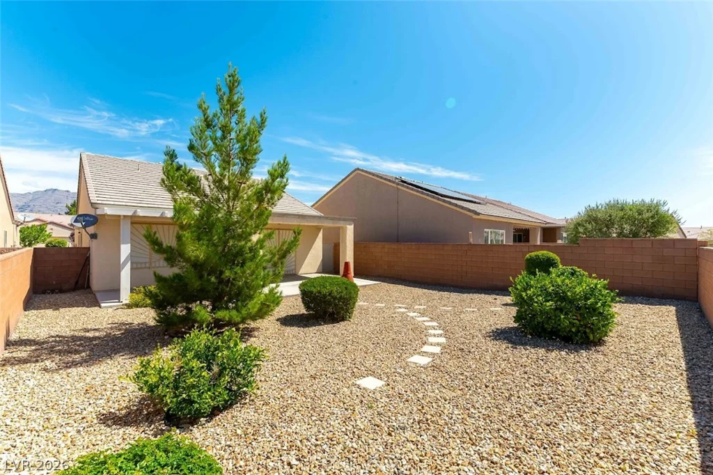 2113 Crake, North Las Vegas, NV 89084