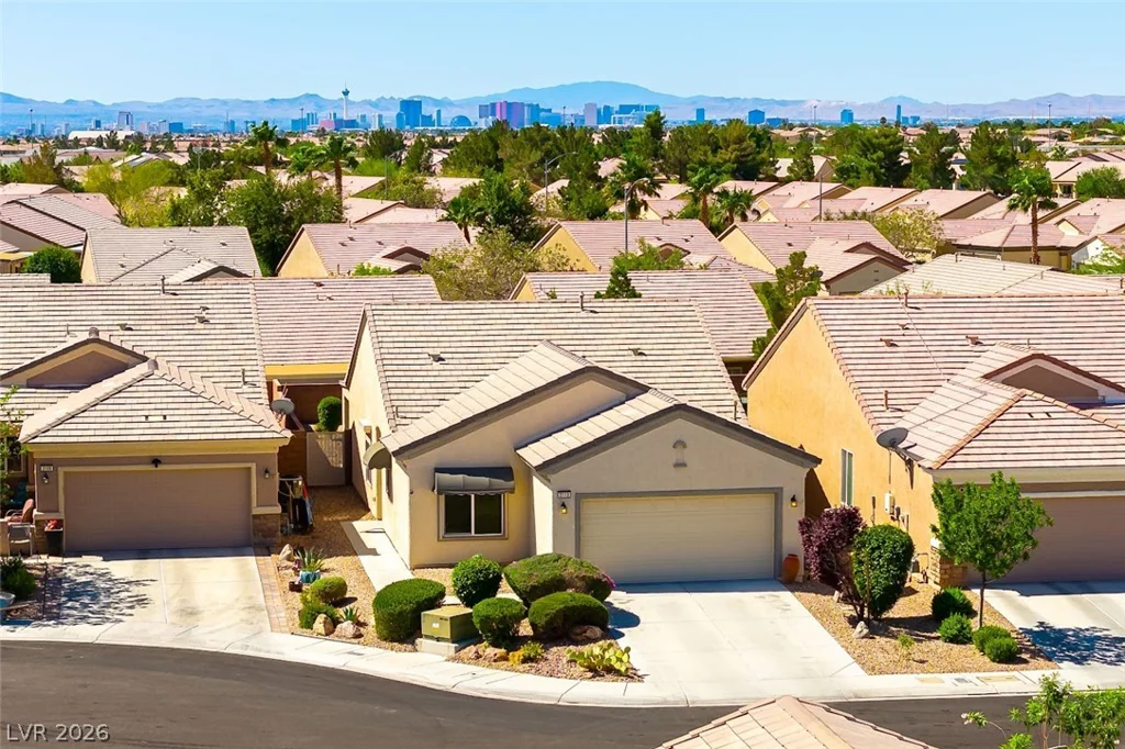 2113 Crake, North Las Vegas, NV 89084
