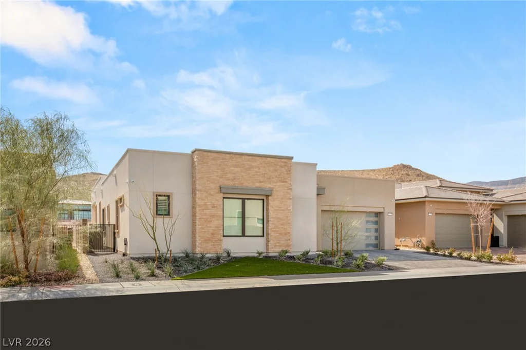 11041 Concord Valley, Las Vegas, NV 89135