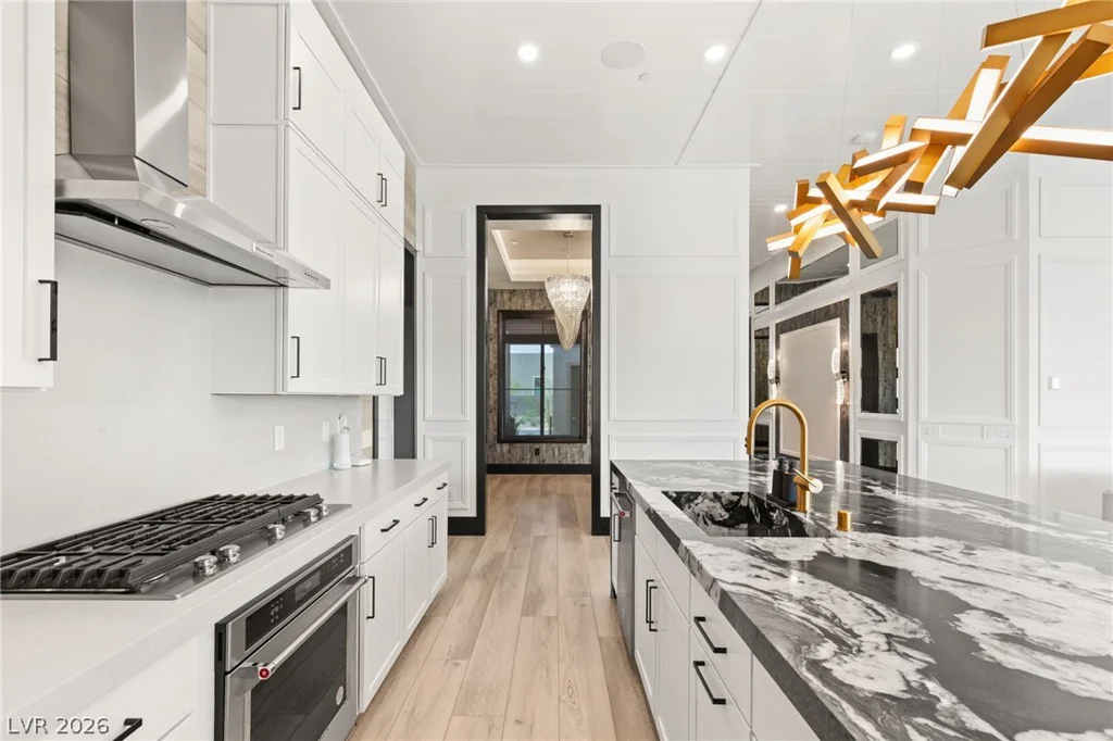 11041 Concord Valley, Las Vegas, NV 89135