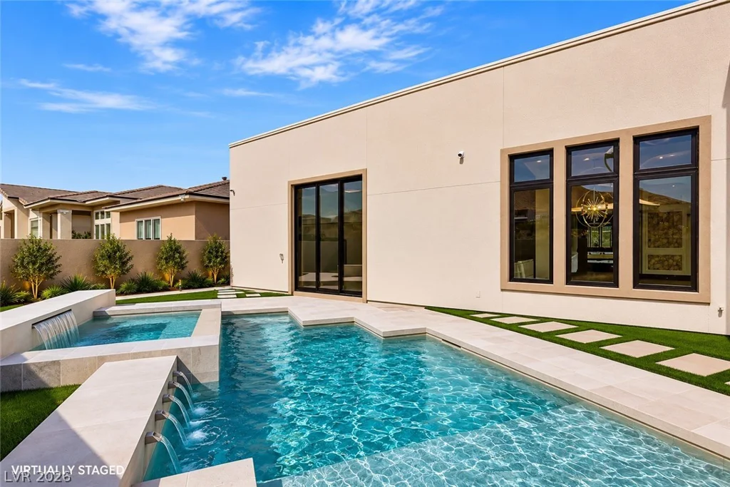 11041 Concord Valley, Las Vegas, NV 89135