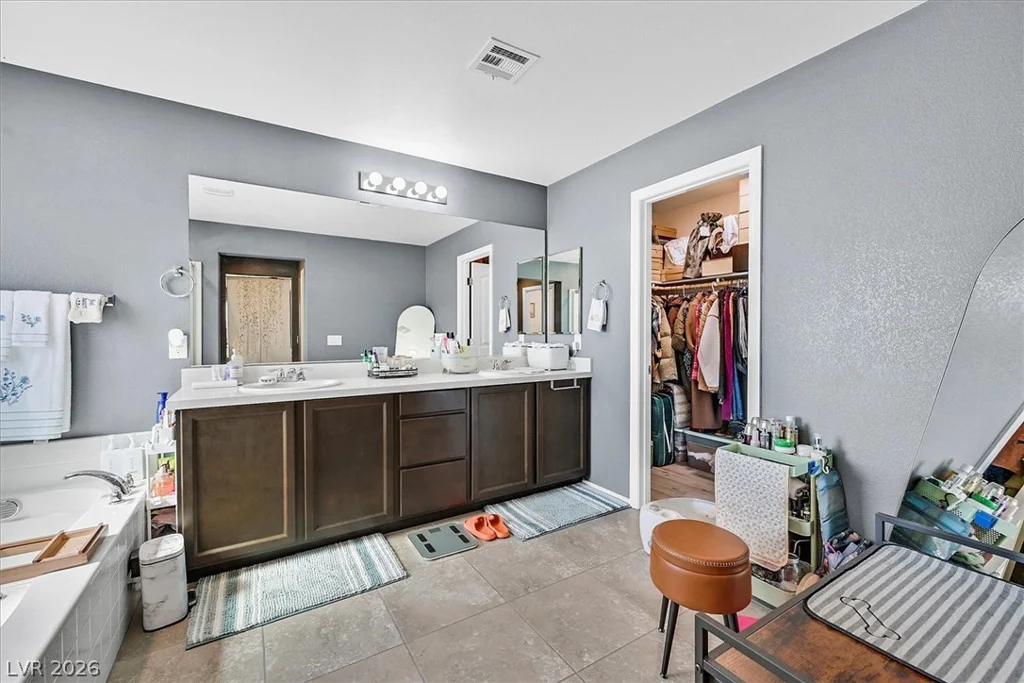 10593 Giant Cardon, Las Vegas, NV 89179