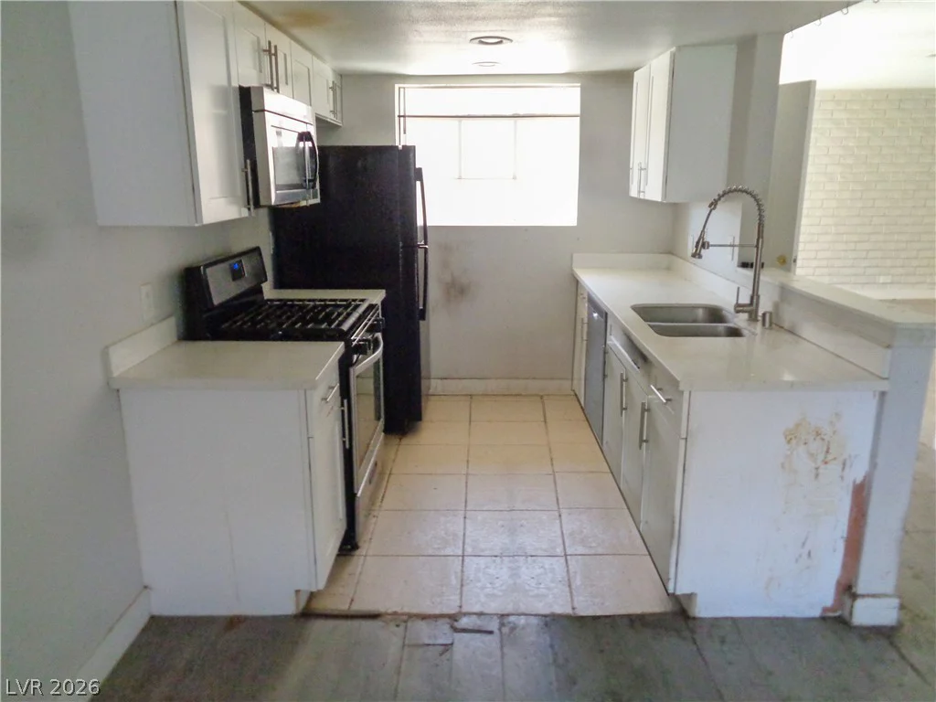 3016 Saint George, North Las Vegas, NV 89030