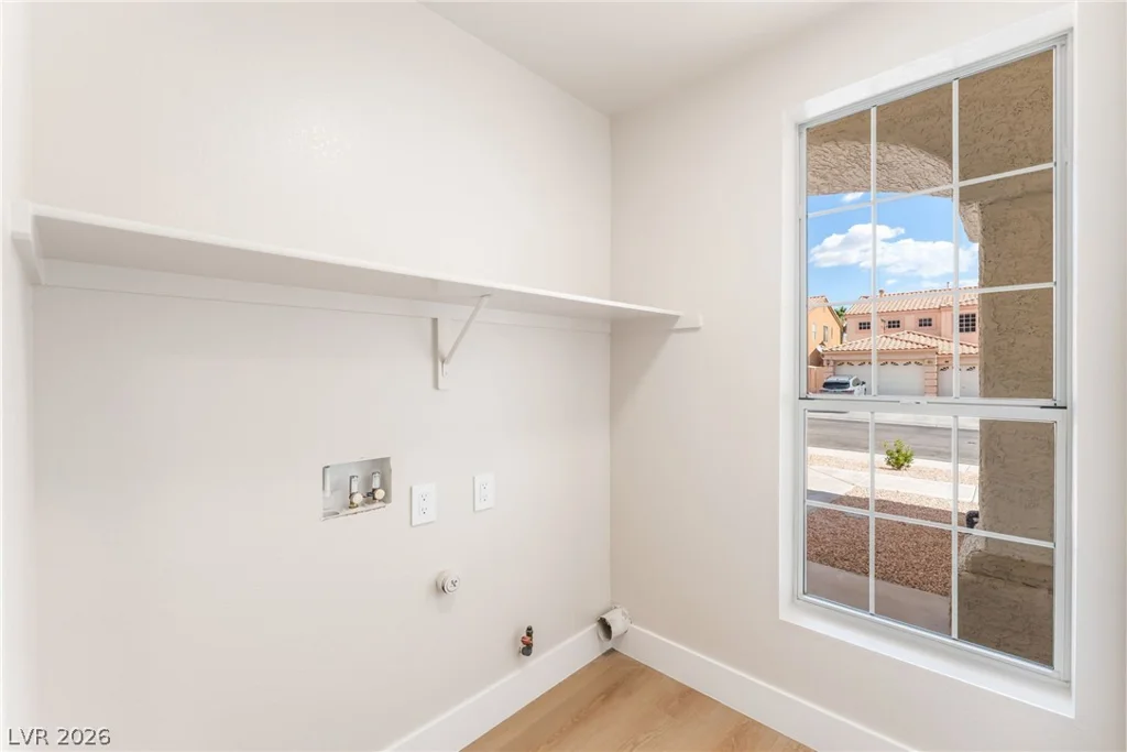 8417 Bay Crest, Las Vegas, NV 89128