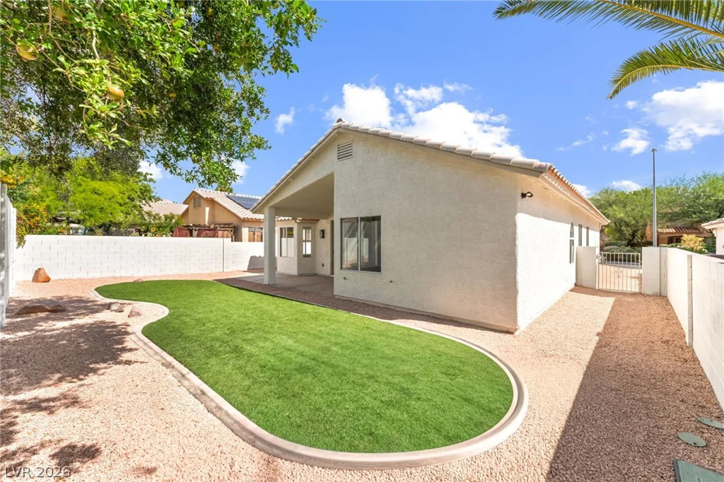 8417 Bay Crest, Las Vegas, NV 89128