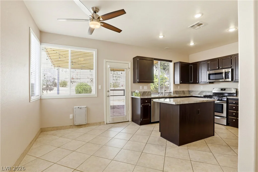 2221 Juniper Berry, Las Vegas, NV 89134