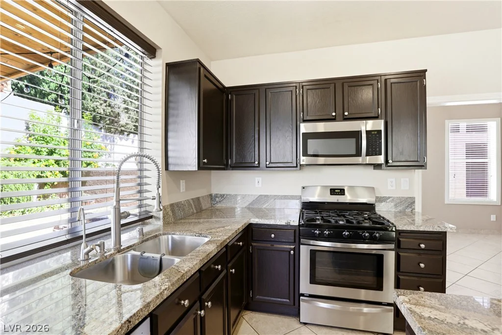 2221 Juniper Berry, Las Vegas, NV 89134
