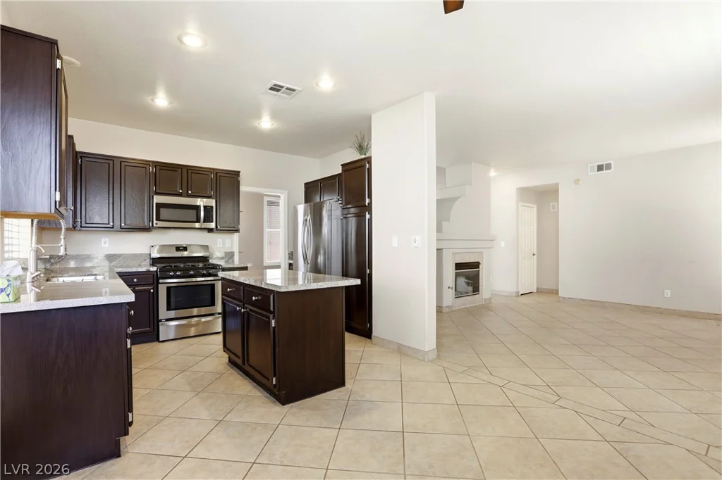 2221 Juniper Berry, Las Vegas, NV 89134