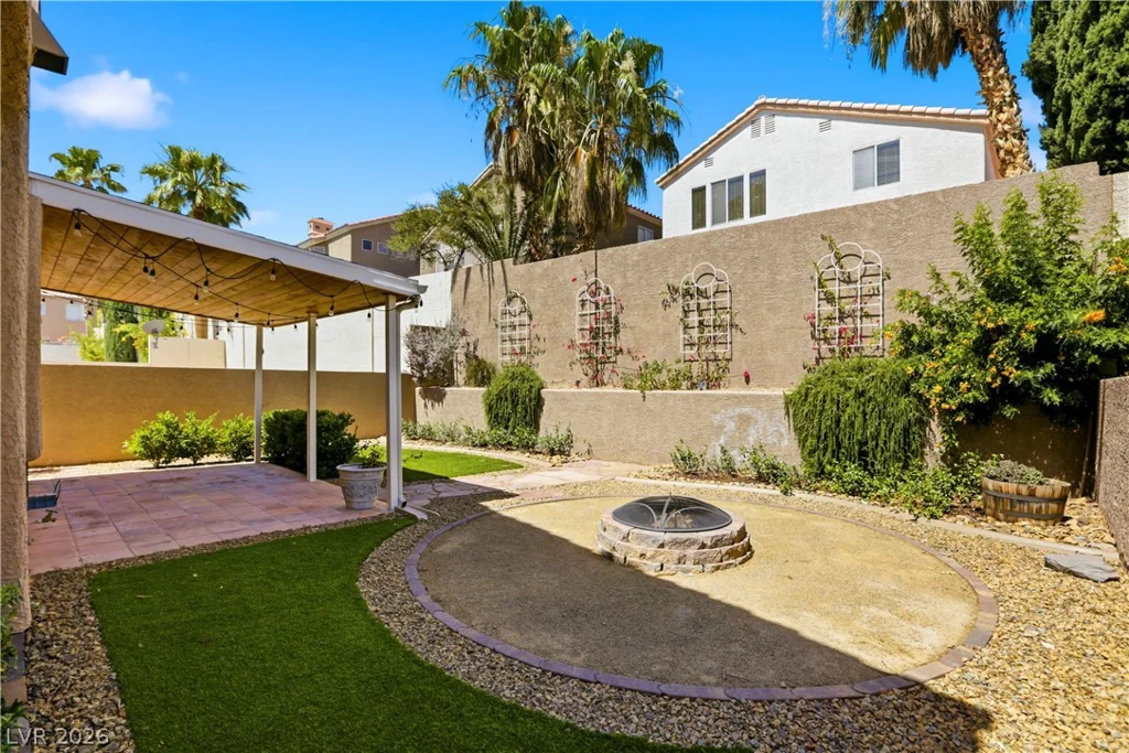 2221 Juniper Berry, Las Vegas, NV 89134