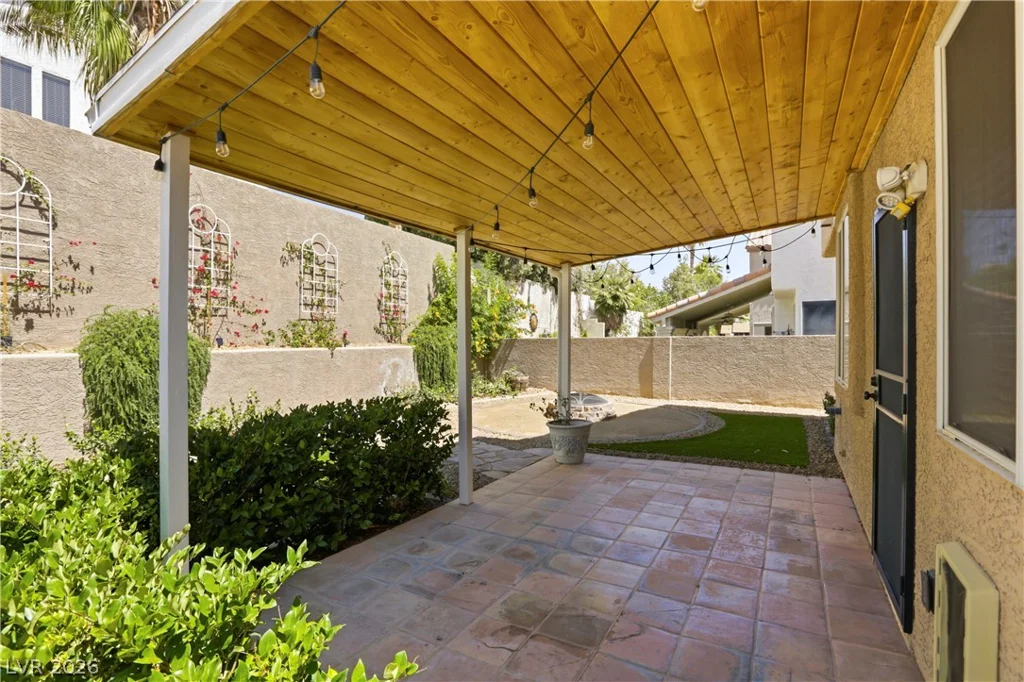 2221 Juniper Berry, Las Vegas, NV 89134
